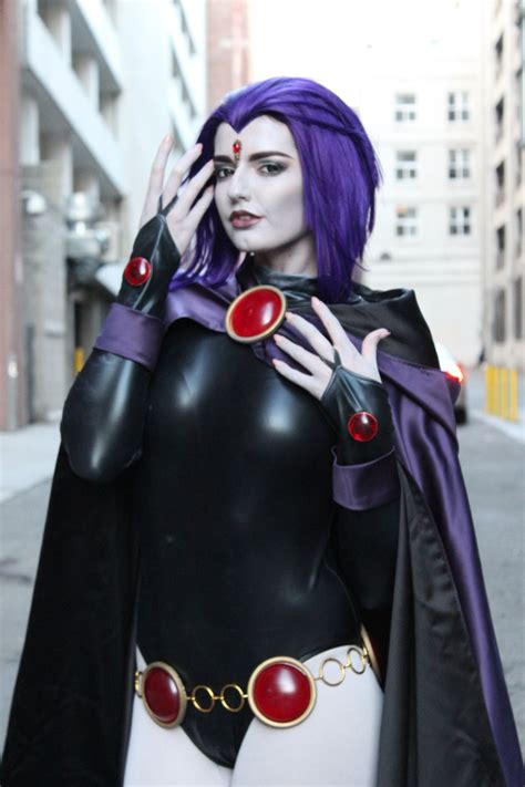 10 Best Cosplays of Raven From DC Comics